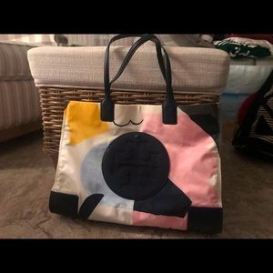 SOLD. NO LONGER AVAILABLE. Tory Burch bag